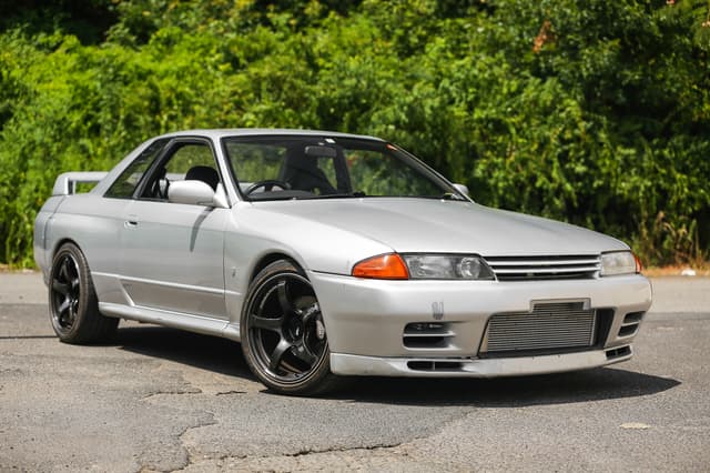1991 Nissan Skyline JDM car for sale — photo 18 of 25
