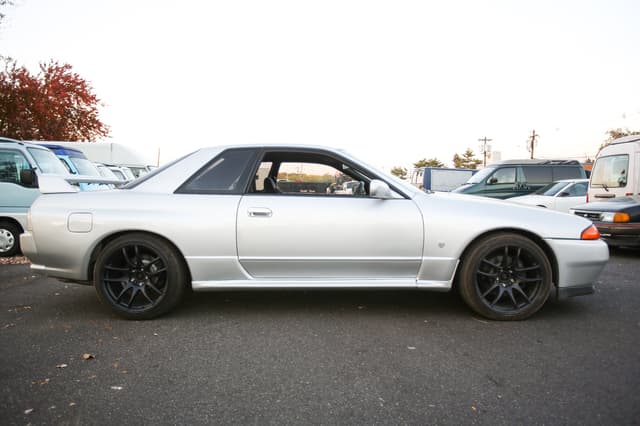 1991 Nissan Skyline JDM car for sale — photo 6 of 25