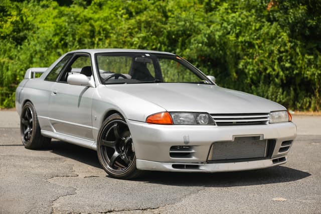 1991 Nissan Skyline JDM car for sale — photo 8 of 25