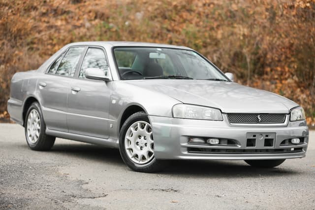 1998 Nissan Skyline JDM car for sale — photo 9 of 25