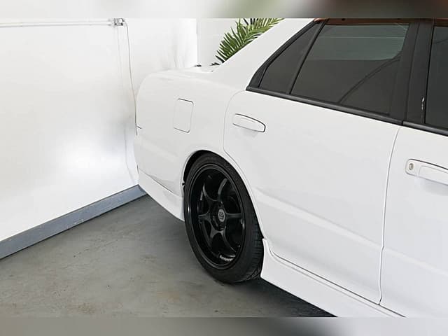 1998 Nissan Skyline JDM car for sale — photo 5 of 10