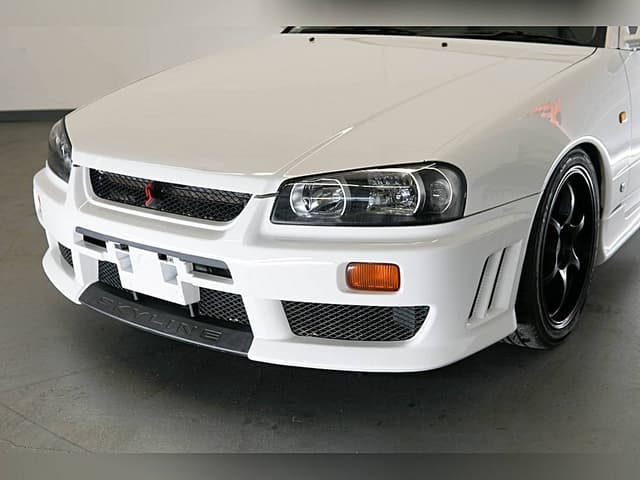 1998 Nissan Skyline JDM car for sale — photo 6 of 10