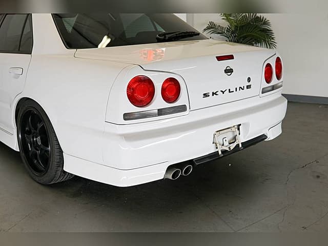 1998 Nissan Skyline JDM car for sale — photo 8 of 10