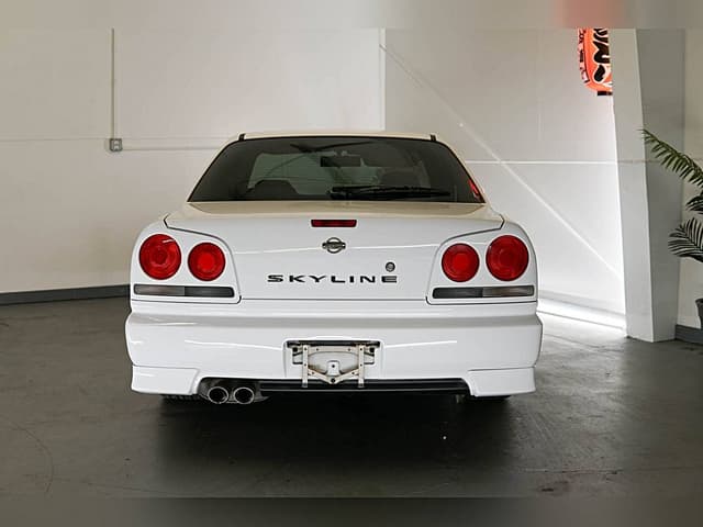 1998 Nissan Skyline JDM car for sale — photo 9 of 10