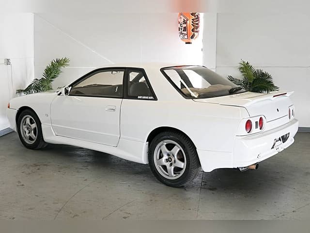 1991 Nissan Skyline JDM car for sale — photo 4 of 10