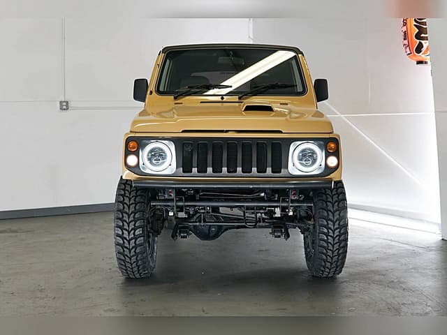 1998 Suzuki Jimny JDM car for sale — photo 3 of 10