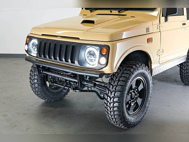 1998 Suzuki Jimny JDM car for sale — photo 8 of 10
