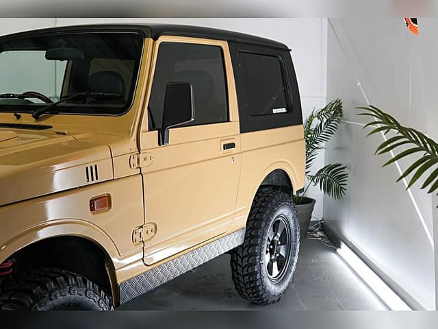 1998 Suzuki Jimny JDM car for sale — photo 9 of 10