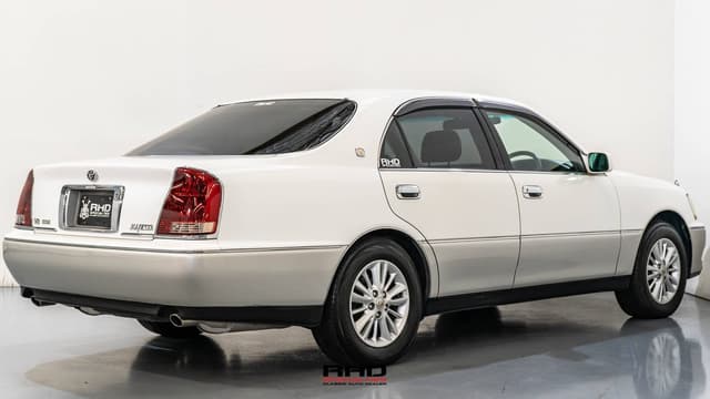 2000 Toyota Crown JDM car for sale — photo 7 of 10