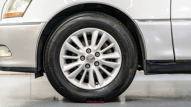 2000 Toyota Crown JDM car for sale — photo 9 of 10