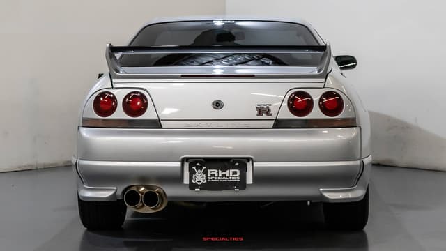 1995 Nissan Skyline JDM car for sale — photo 6 of 10