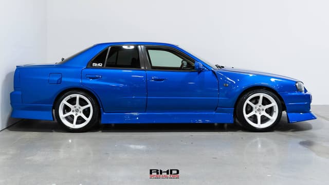 2001 Nissan Skyline JDM car for sale — photo 4 of 10