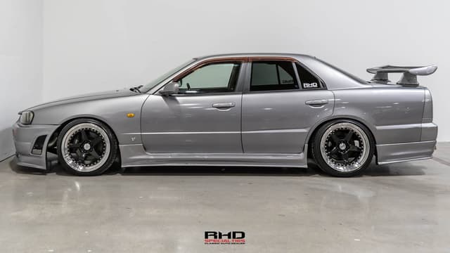 1999 Nissan Skyline JDM car for sale — photo 4 of 10