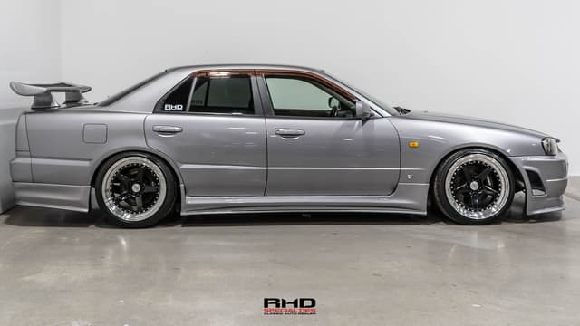 1999 Nissan Skyline JDM car for sale — photo 8 of 10