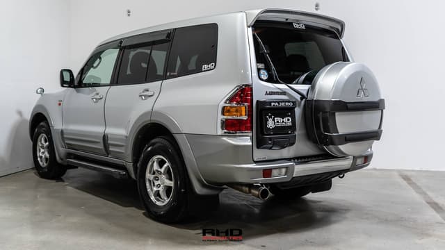 2001 Mitsubishi Pajero JDM car for sale — photo 6 of 10