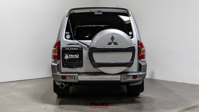 2001 Mitsubishi Pajero JDM car for sale — photo 7 of 10