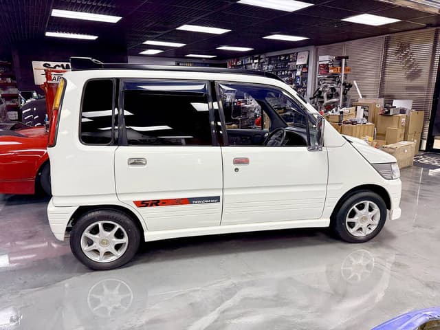 1997 Daihatsu Move JDM car for sale — photo 2 of 2