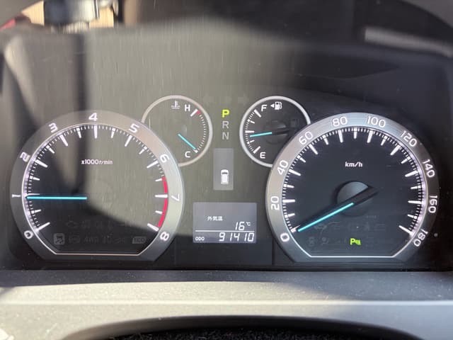 2010 Toyota Alphard JDM car for sale — photo 9 of 20