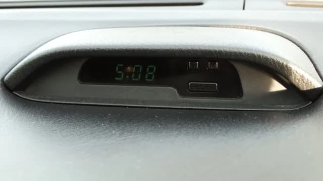 2000 Nissan Stagea JDM car for sale — photo 16 of 19