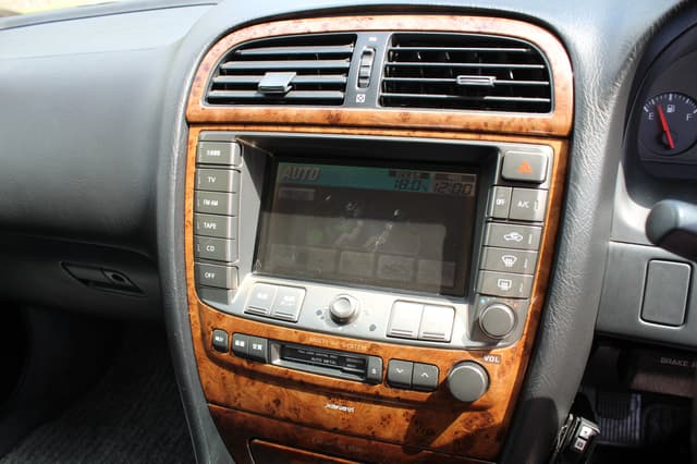 1997 Nissan Cedric JDM car for sale — photo 18 of 25