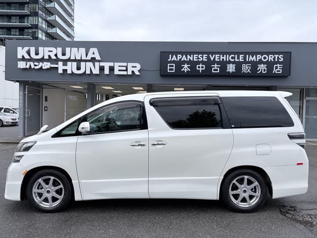 2009 Toyota Vellfire JDM car for sale — photo 4 of 17