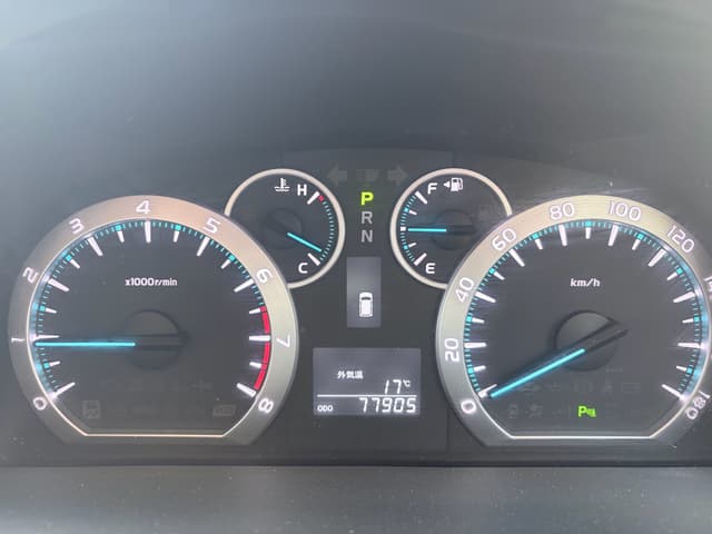 2009 Toyota Vellfire JDM car for sale — photo 10 of 22