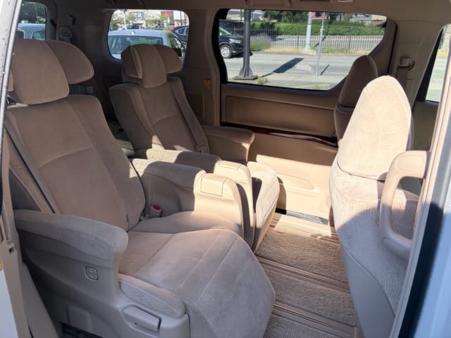 2010 Toyota Alphard JDM car for sale — photo 17 of 20