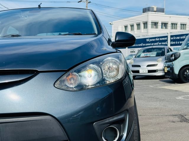 2007 Mazda Demio JDM car for sale — photo 15 of 24