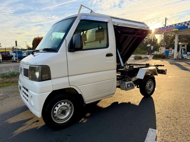 2001 Mitsubishi Minicab JDM car for sale — photo 6 of 25