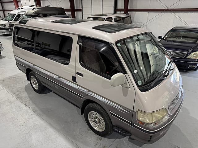 1997 Toyota HiAce JDM car for sale — photo 8 of 25