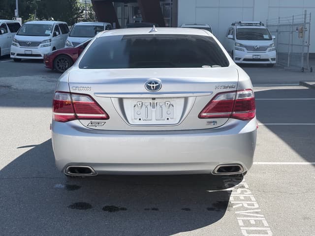2010 Toyota Crown JDM car for sale — photo 6 of 18