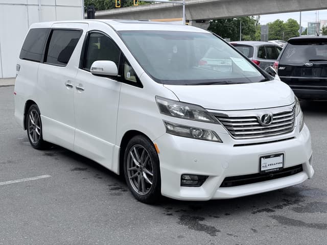 2008 Toyota Vellfire JDM car for sale — photo 3 of 18