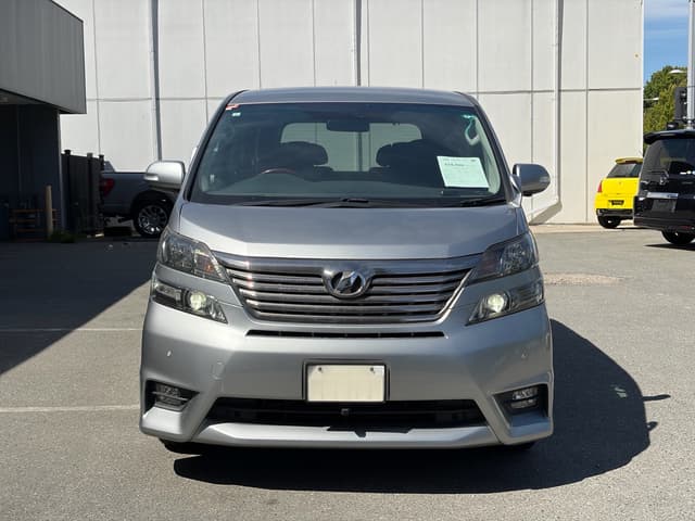 2009 Toyota Vellfire JDM car for sale — photo 2 of 13