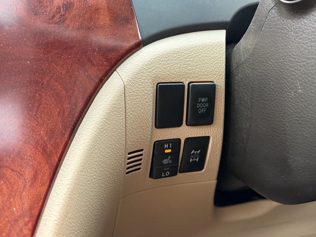 2010 Toyota Vellfire JDM car for sale — photo 15 of 25