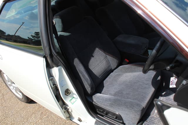 1997 Nissan Cedric JDM car for sale — photo 15 of 25