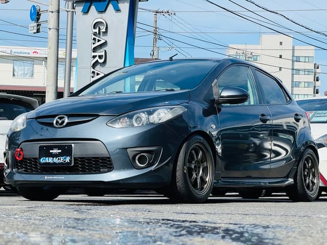 2007 Mazda Demio JDM car for sale — photo 11 of 24