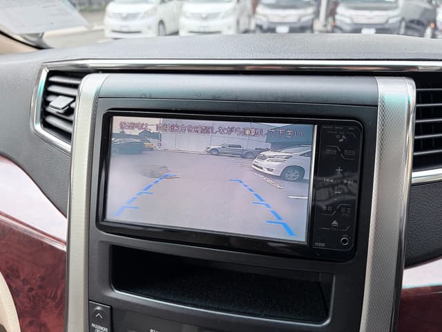 2008 Toyota Vellfire JDM car for sale — photo 13 of 16