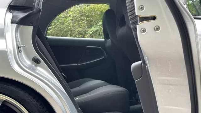 2004 Subaru Impreza JDM car for sale — photo 17 of 25