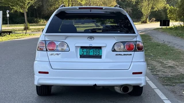 2001 Toyota Caldina JDM car for sale — photo 5 of 25