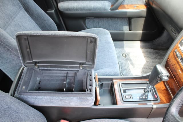 1997 Nissan Cedric JDM car for sale — photo 19 of 25