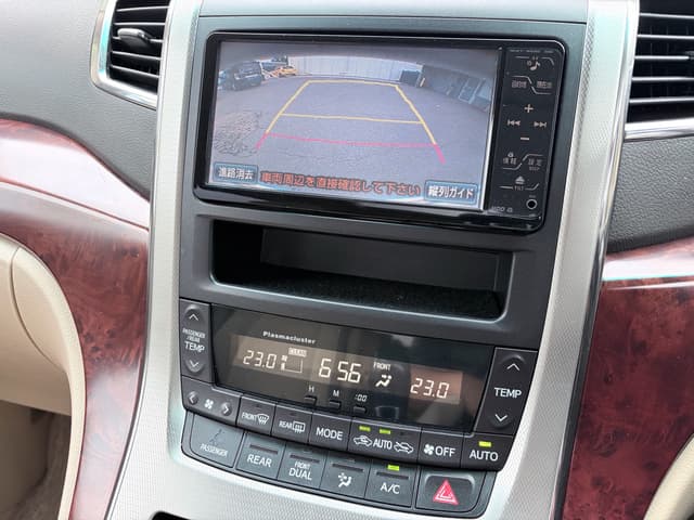 2008 Toyota Vellfire JDM car for sale — photo 12 of 18