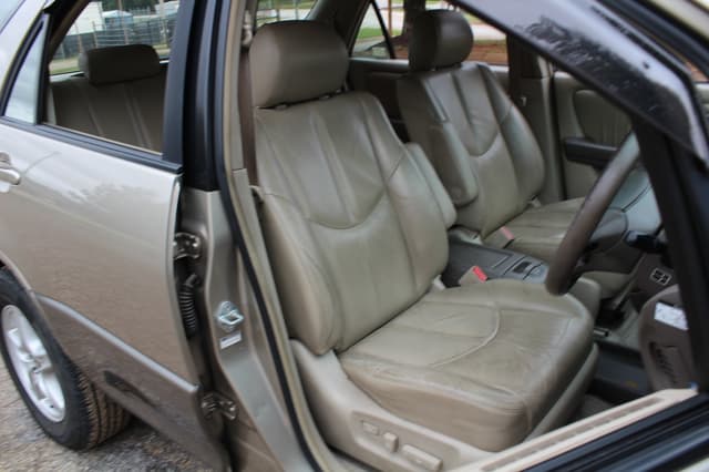 2000 Toyota Harrier JDM car for sale — photo 15 of 25