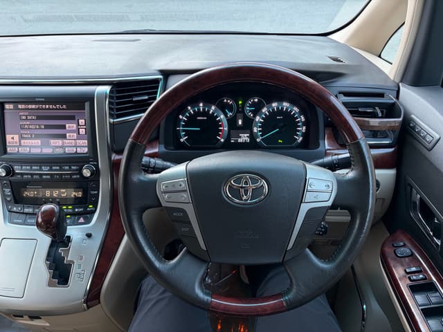 2008 Toyota Alphard JDM car for sale — photo 9 of 18