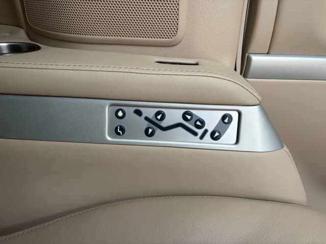 2010 Toyota Vellfire JDM car for sale — photo 22 of 25
