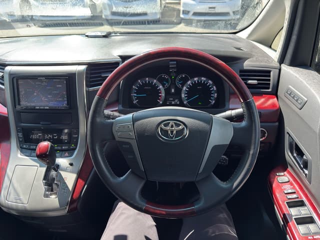 2010 Toyota Vellfire JDM car for sale — photo 6 of 13
