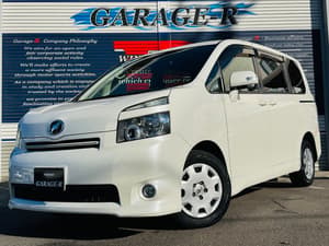 2010 Toyota Voxy JDM car for sale