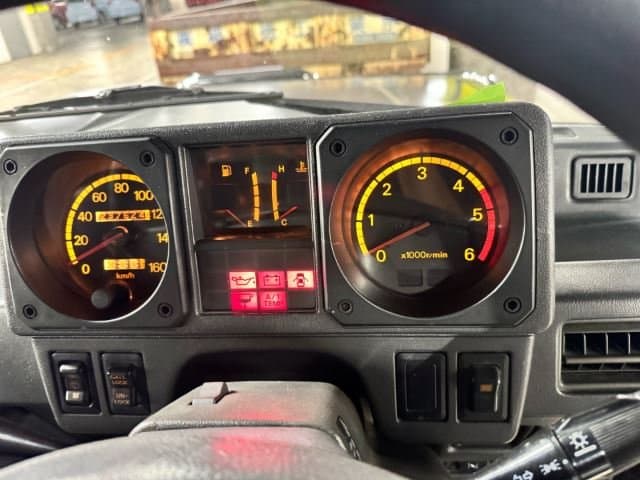 1991 Mitsubishi Pajero JDM car for sale — photo 6 of 17