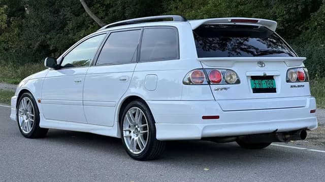 2001 Toyota Caldina JDM car for sale — photo 4 of 25