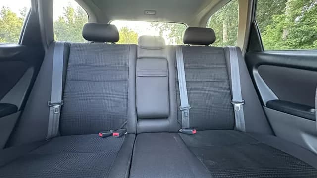 2001 Toyota Caldina JDM car for sale — photo 8 of 25