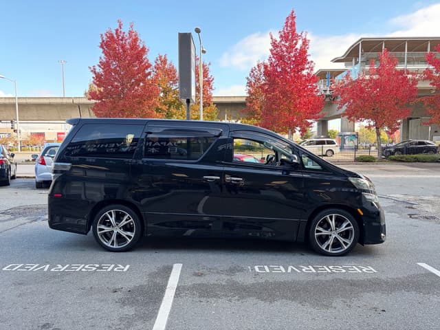 2008 Toyota Vellfire JDM car for sale — photo 5 of 18